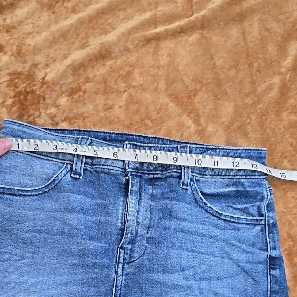 Denim Distressed Women's Shorts - Picture 6 of 8